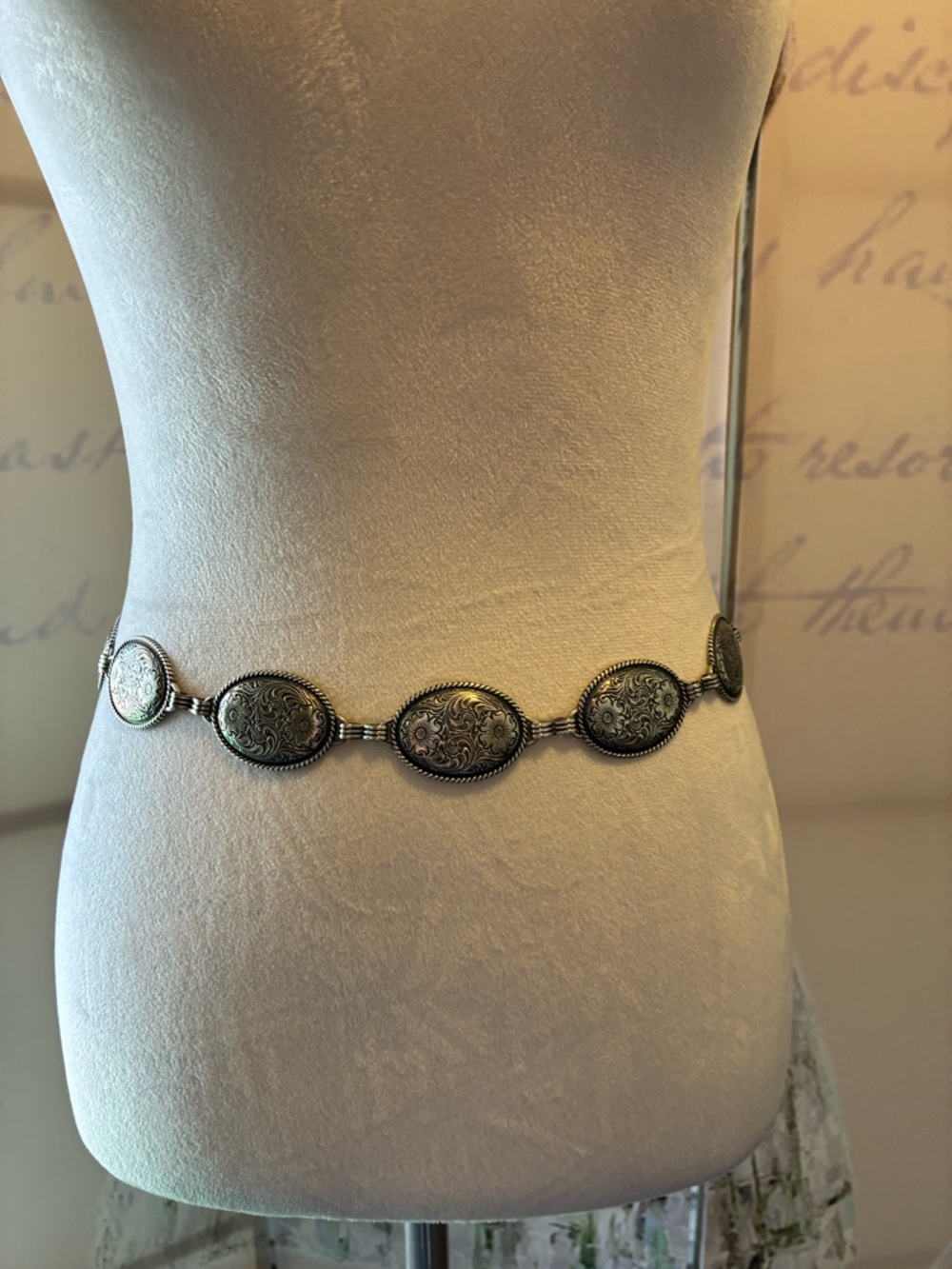 New w/o tags. Brighton Silver-Tone Oval Belt NEW w/o tags.